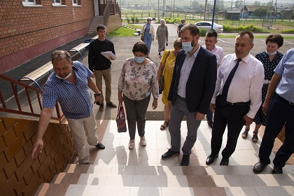 Областные депутаты намерены настаивать на увеличении финансирования капремонтов и строительства соцучреждений